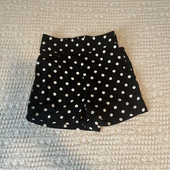 High waisted shorts - Picture 2 of 3